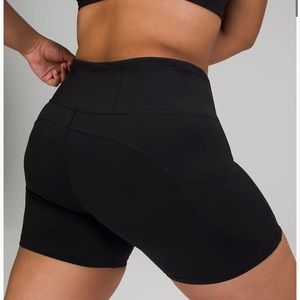Lululemon Black Fast & Free High-Rise Short 6”